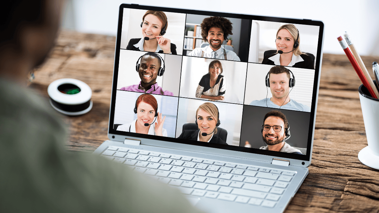 Encuentra talleres en vivo y cursos online